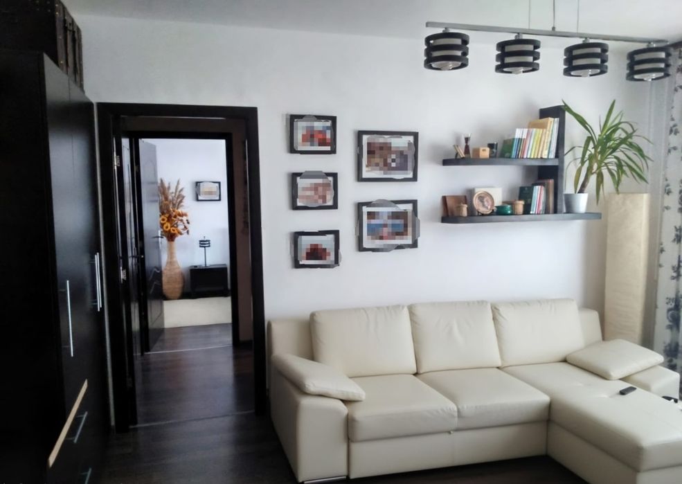 Vand  apartament spatios cu 2 camere, semidecomandat |a UTA,vedere spre parc, centrală proprie pe gaz.