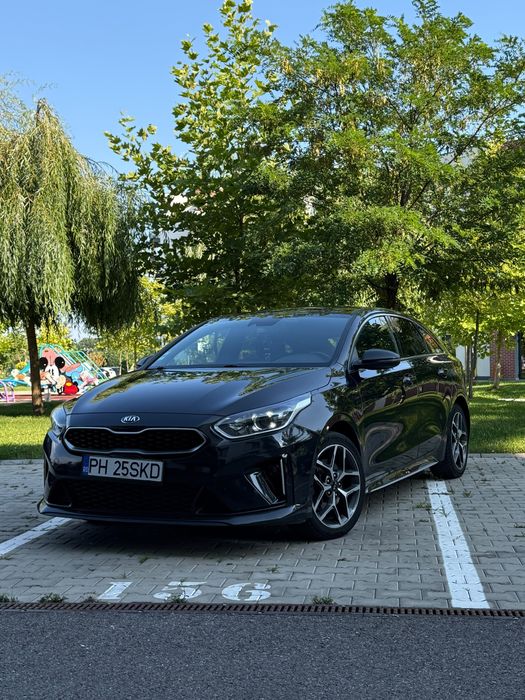 Kia ProCeed GT Line / 1.6 Diesel / Virtual Cookpit / Lane Assist / CarPlay / Faza Lunga Automata