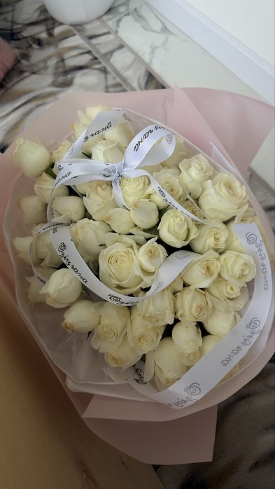 51 белая роза