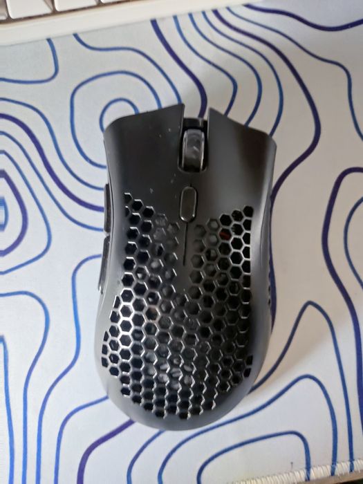 Продается беспроводной игравой мышка с RGB Simsiz RGB o'yin mishkasi