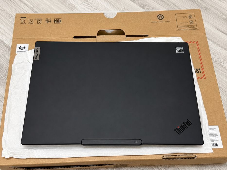 Lenovo ThinkPad T14 Gen5 AMD Ryzen 5 PRO 8540U