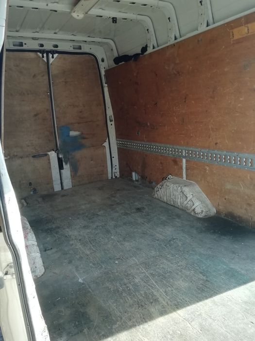 Транспортни услуги.