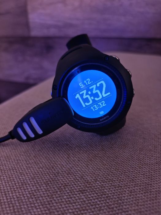 Vând Suunto Ambit 3
