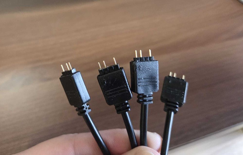 ARGB splitter cable 1 to 4 (3 PIN)