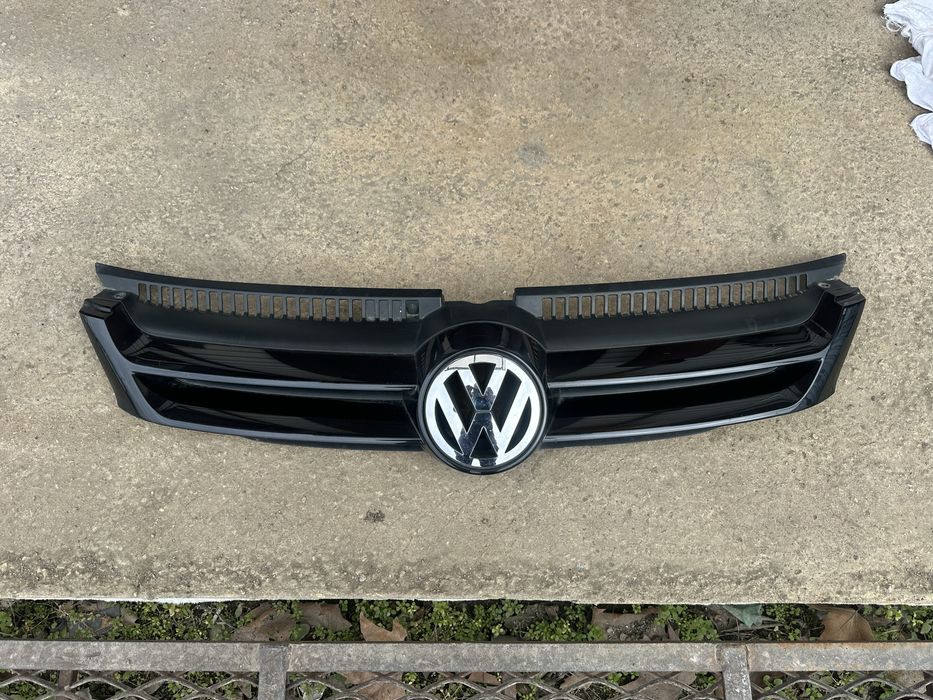 Решетка с емблема за Фолксваген Голф Плюс