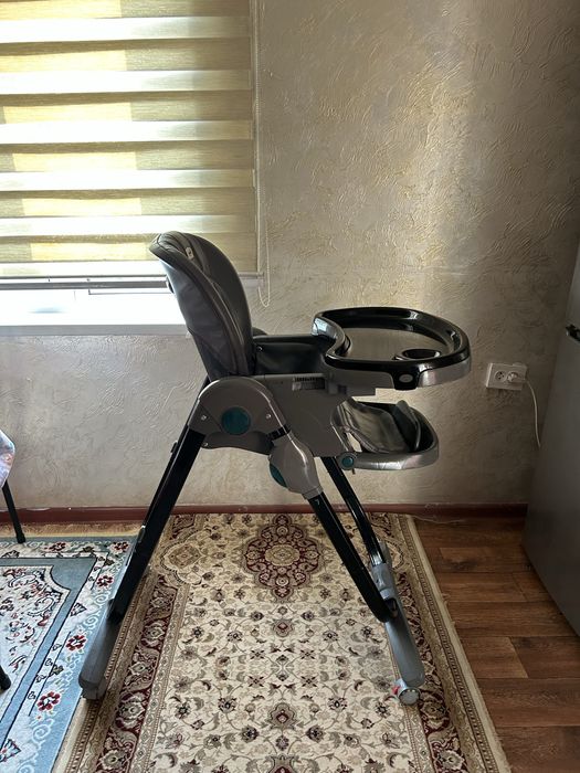 Детский столик для кормления