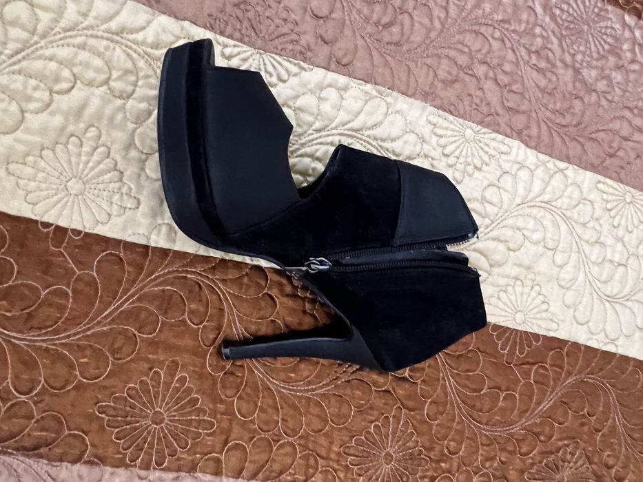 Продам  обувь 40р