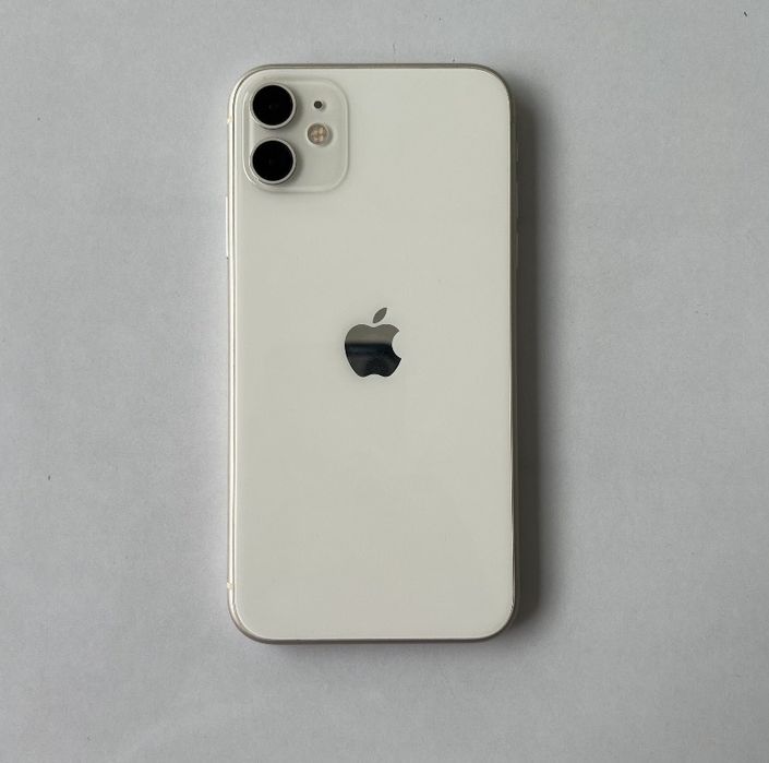 Vand iphone 11alb