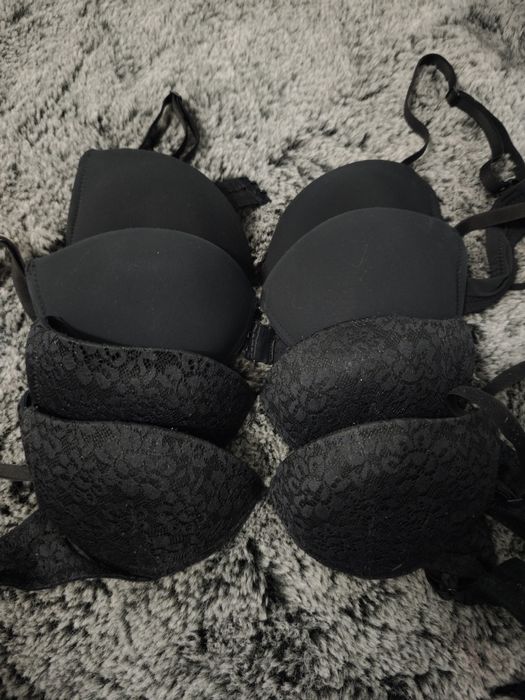 Сутиени Tezenis.