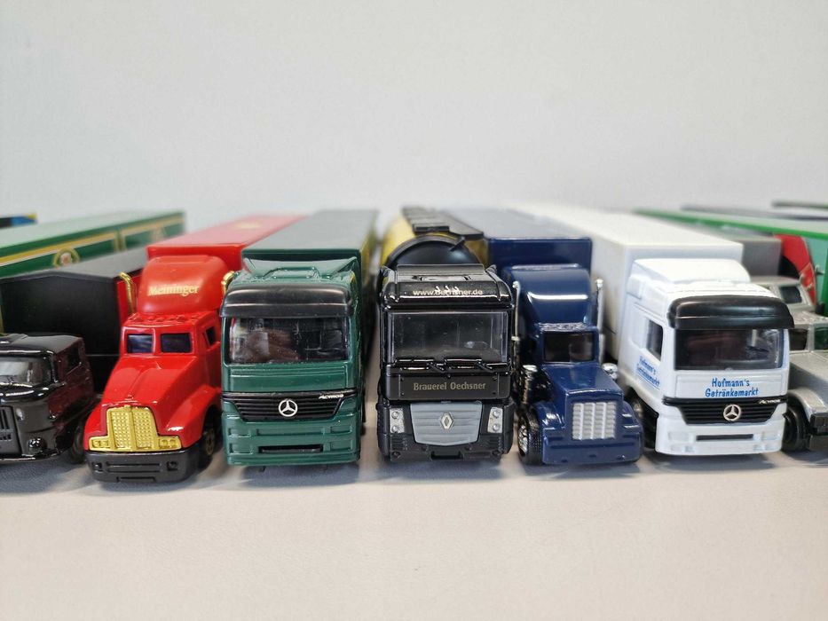 Set 12 camioane de jucarie, lungime 15–22 cm