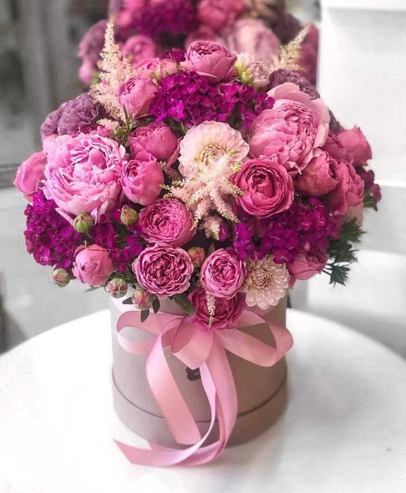 Букеты в коробке, розы, тюльпаны, доставка