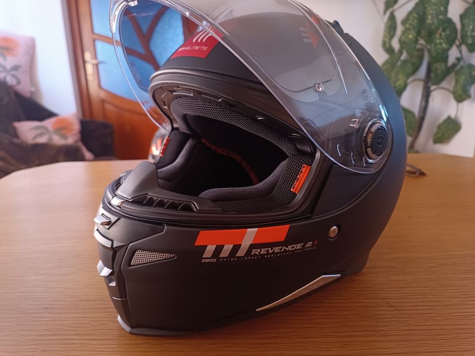 Cască MT Helmets Revenge 2 S + Pinlock fumuriu