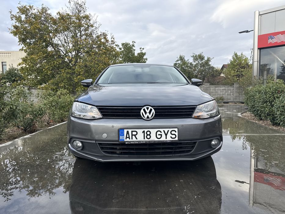 VOLKSWAGEN Jetta 2011 — imagine 2