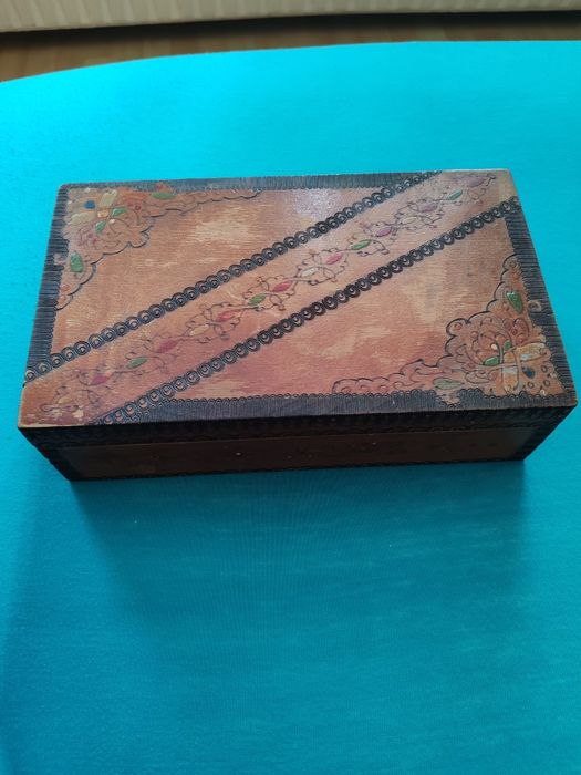 Дървена кутия от соца