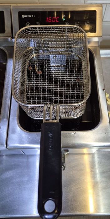 Friteuza cu inductie Hendi 8 lt, 3500W