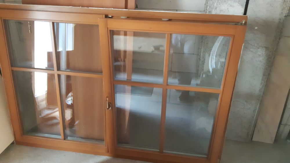 Ferestre di usi lemn sratificat