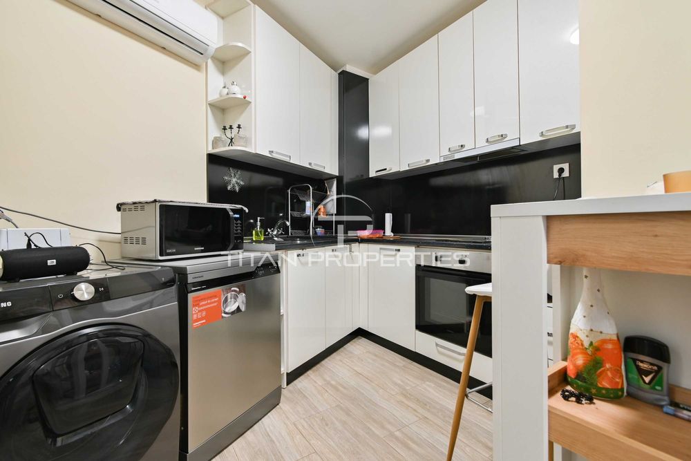 Продава се Двустаен апартамент в София, Люлин 7 - 85 кв.м за 2059 €/кв.м - Снимка #3