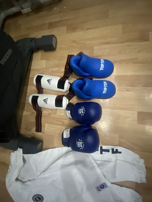 Продам детскую форму