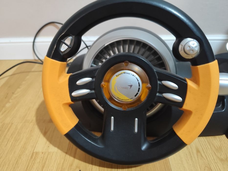 Продам игровой руль