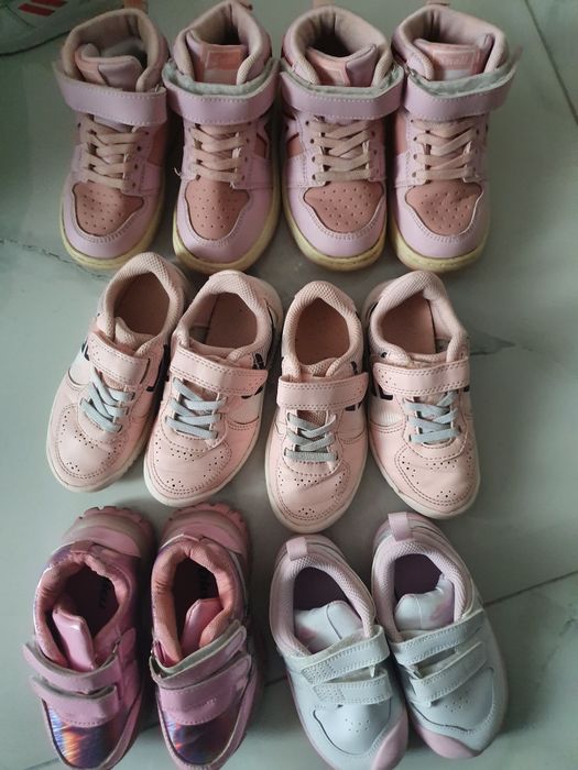 Incaltaminte nr 27,preț 25 lei perechea