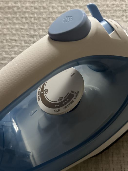 Philips ютия DST1030/20/BC