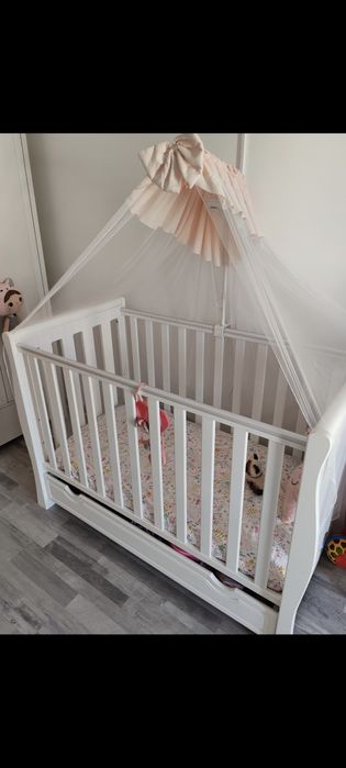 Patut bebe cu sertar, saltea, baldachin