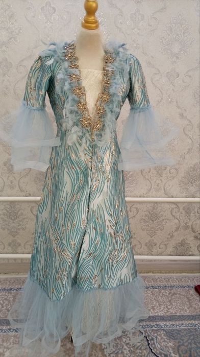 Kelinlar uchun kiyimlar(ansambl)