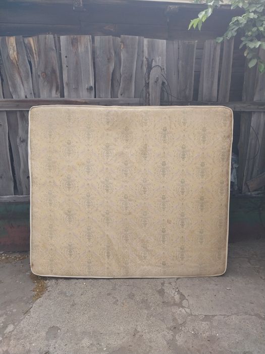 Продам 2х спальня кровать