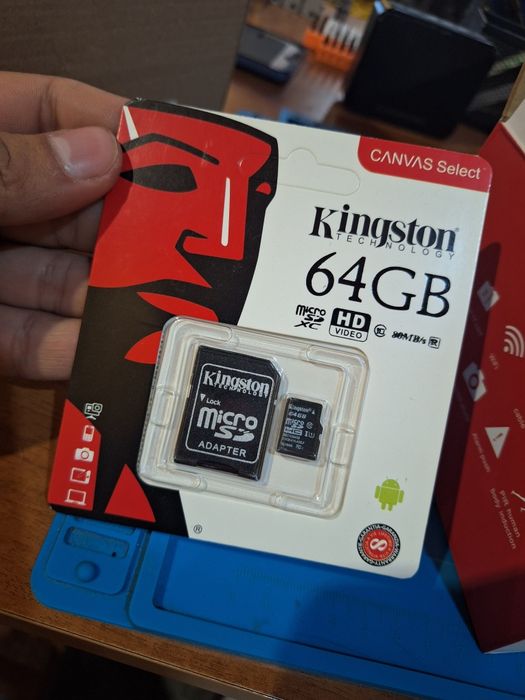 2бр WIFI камери + 2бр памет карти 64GB