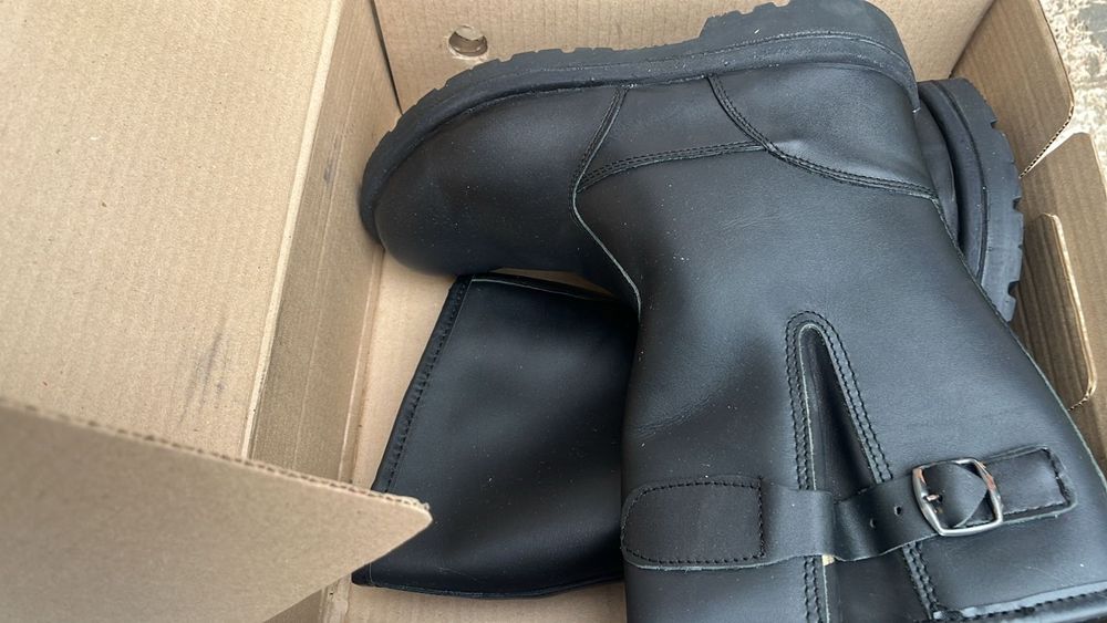 Продаётся Сапоги