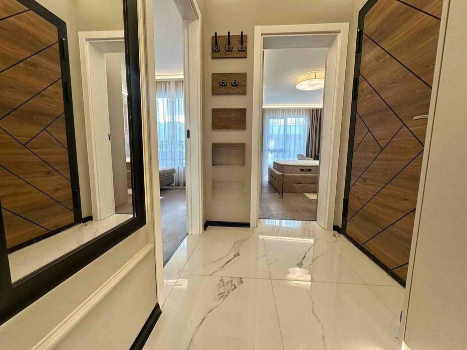 Продава се Тристаен апартамент в Пловдив, Христо Смирненски - 107 кв.м за 1734 €/кв.м - Снимка #2