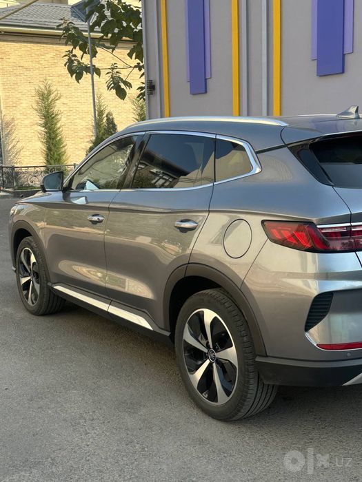 BYD song plus flagship 505