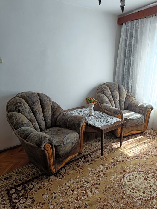 De închiriat apartament 2 camere + living, cartier Tudor, zona Dacia