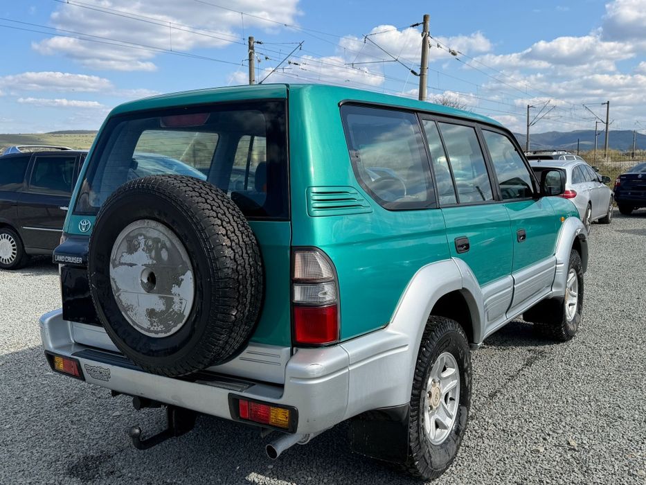 Toyota Land Cruiser Autoutilitara