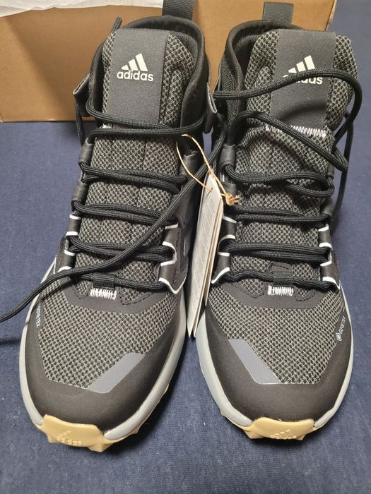 Gor tex Adidas дамски обувки