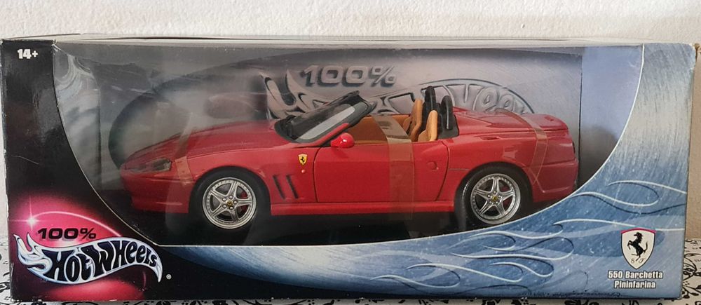 Ferrari 550 Barchetta Pininfarina HotWheels 1.18 Silver Series