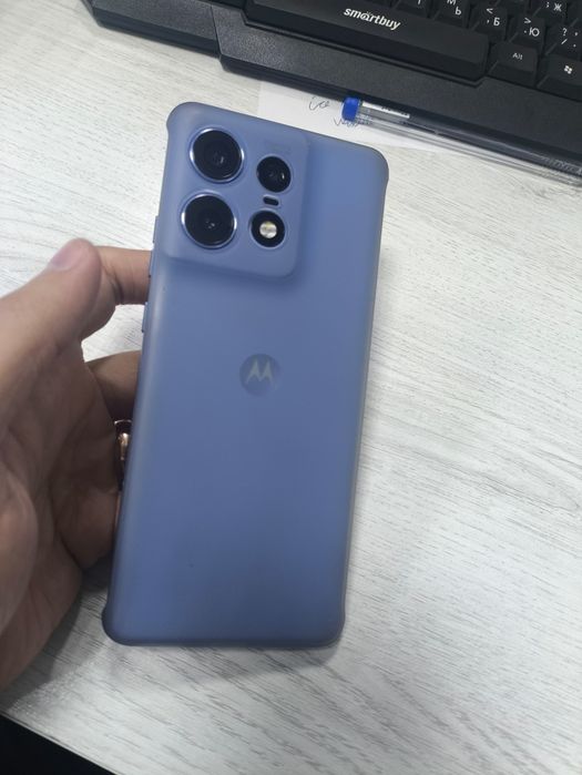 Продам Motorola Edge 50 Pro 512гб