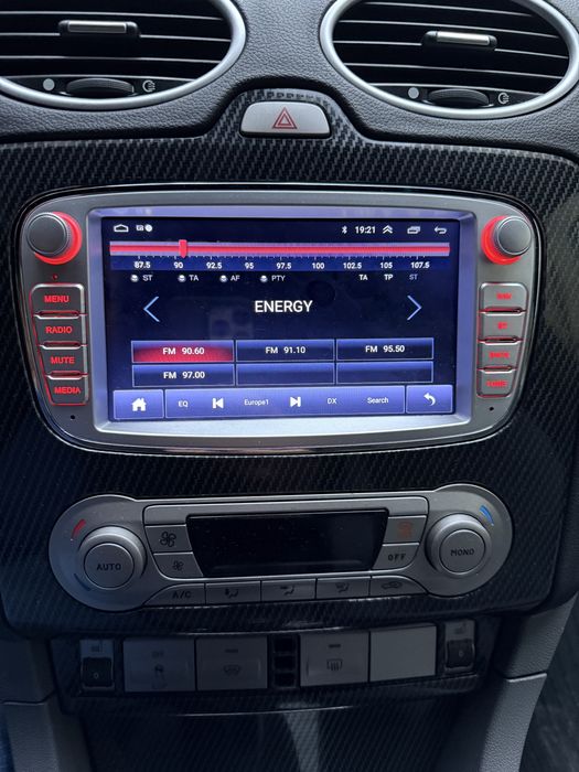 Мултимедийна система с Андроид за Ford