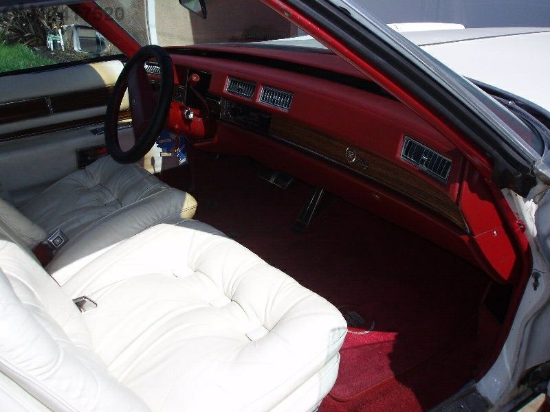 Ретро автомобил под наем