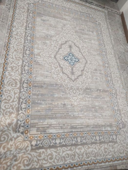 Продам ковер! В отличном состоянии!