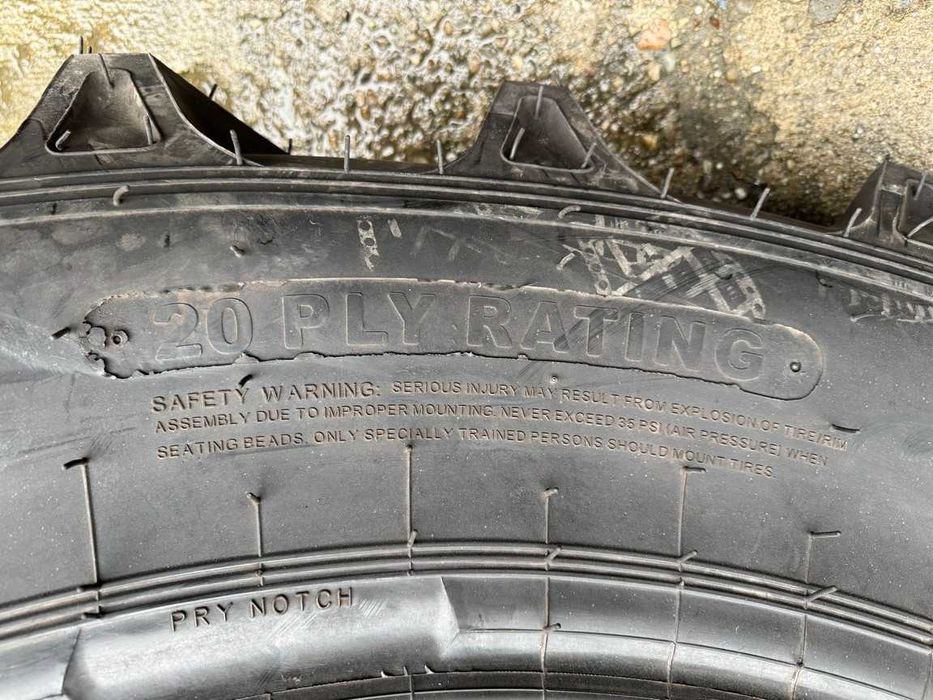 16.9-38 cu 20 pliuri de tractor spate marca PANTHER