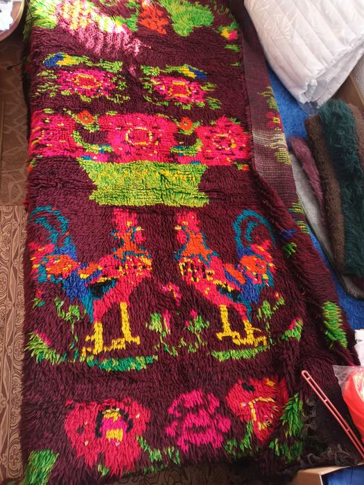 Китеник ,тъкан преди 50 години.Може да се използва за декорация .