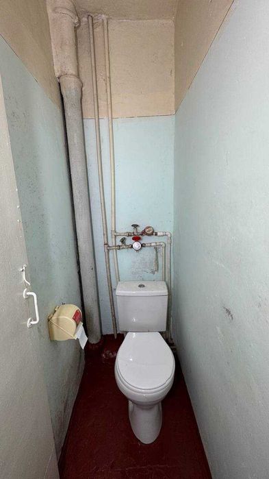 Киргили Гулшан магазини 2 қаватда 2 хонали квартира сотилади. ID: 1467