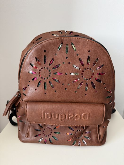 Rucsac Desigual in stare foarte buna