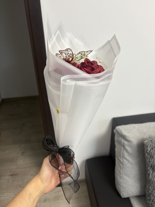 Buchet din satin 7 trandafiri