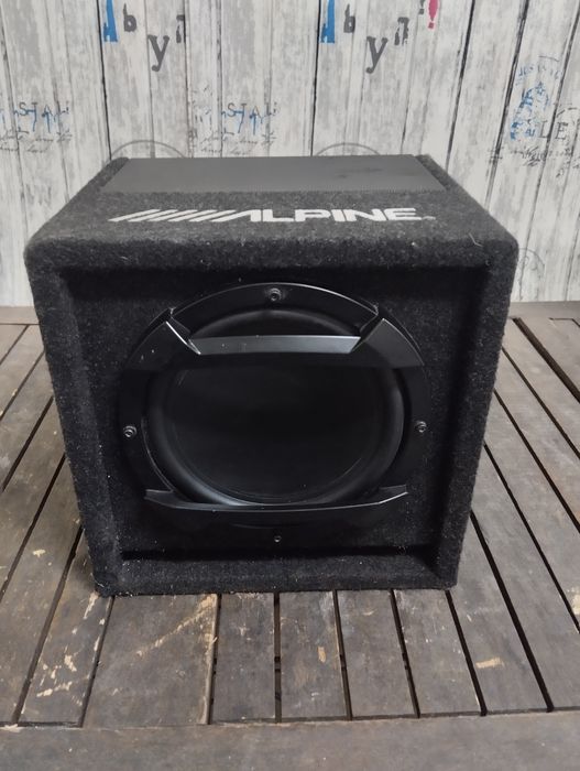 Бас каса +усилвател Alpine