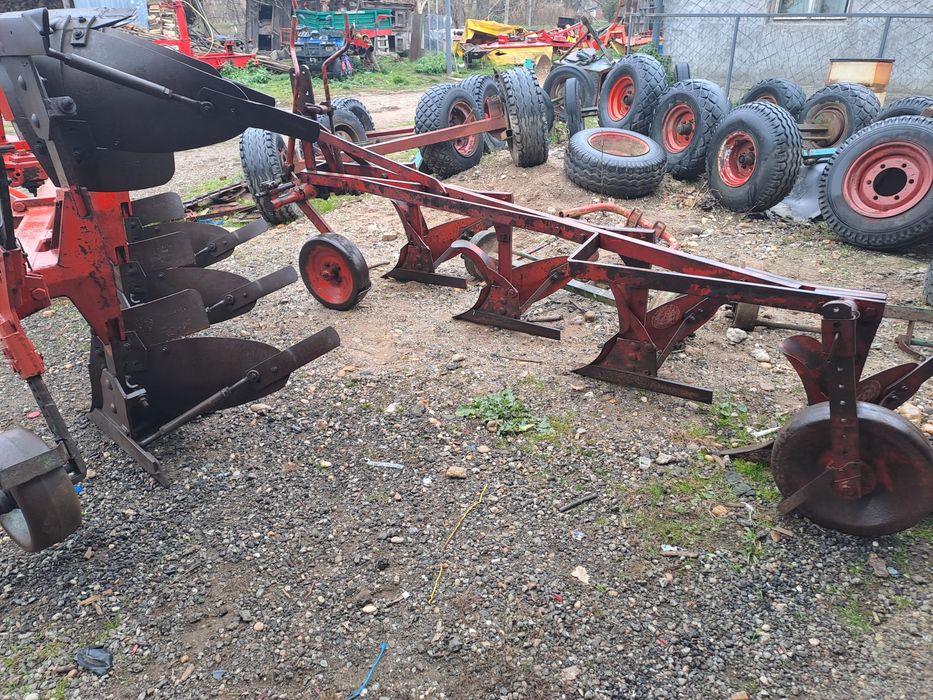 Rabewerk cu 4 brazde Krone 4 brazde.