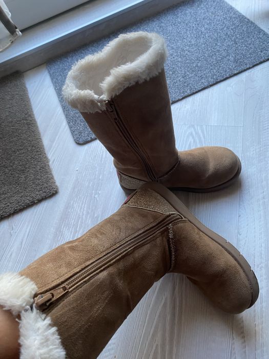 cizme skechers tip ugg