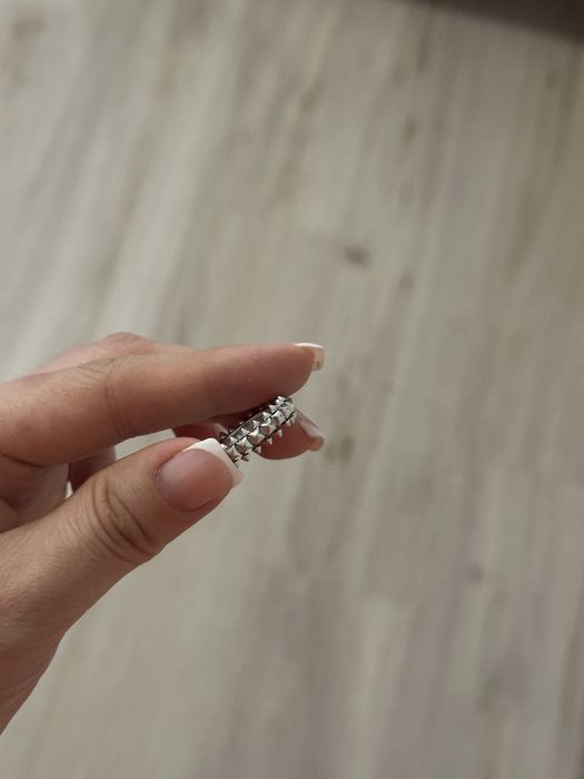 Кольцо белое золото