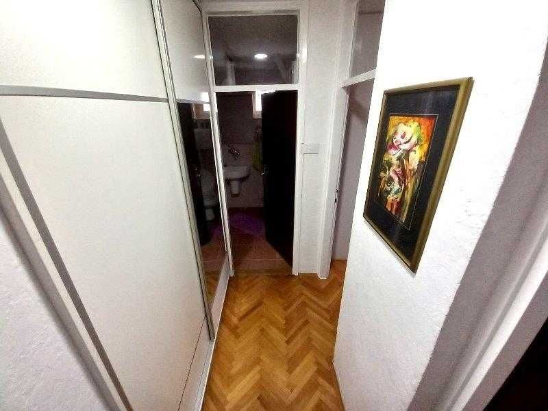 Дава се под наем Тристаен апартамент в Пловдив, Остромила - 81 кв.м за 428.4 € - Снимка #7